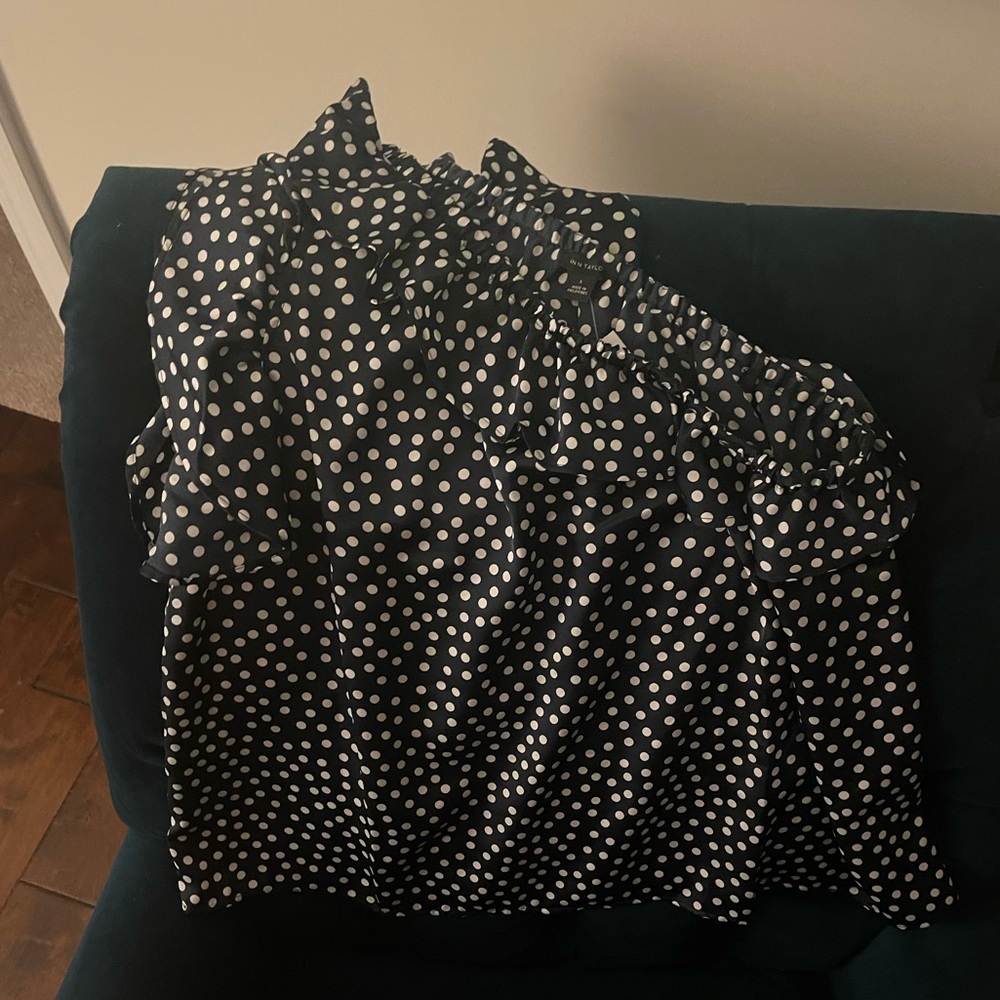 Dotted One Shoulder Ruffle Top - Picture 2 of 2
